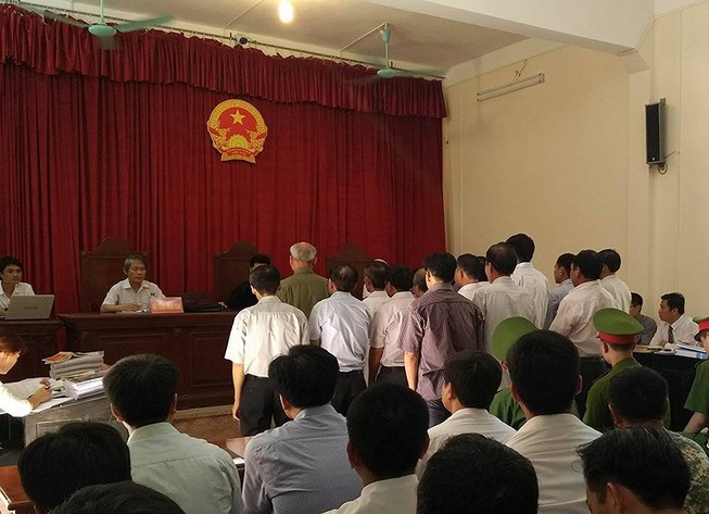 Xử lý công chức vi phạm: 10 năm chưa muộn