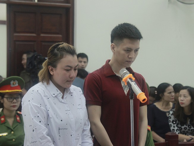 Cha ruột, mẹ kế lãnh án vì bạo hành con 9 tuổi