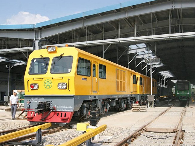 Metro Cát Linh-Hà Đông vẫn bộn bề trước giờ chạy thử