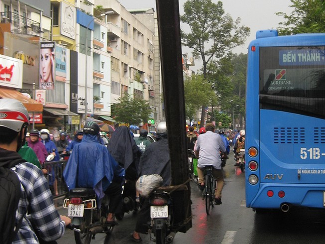 Ớn lạnh với tấm tôn di động