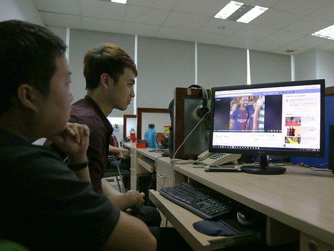 Bước ngoặt Facebook mua bản quyền bóng đá