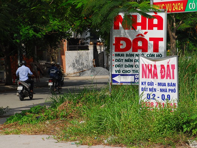 Vì sao cò đất vẫn còn đường lộng hành?