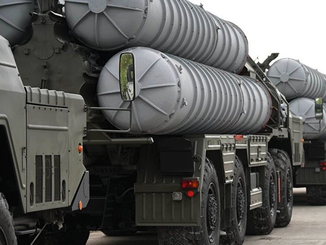 Mỹ và Nga trong cuộc chiến S-400