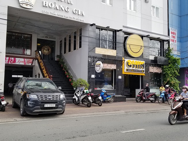 Tài xế làm hỏng ô tô của khách, khách sạn phải đền