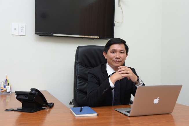 Tuân thủ pháp luật và biết lắng nghe, chia sẻ