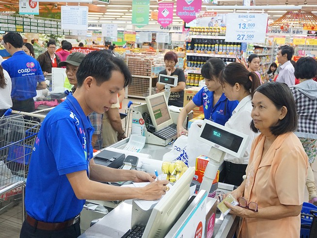 Quét sạch giấy phép con vô lý