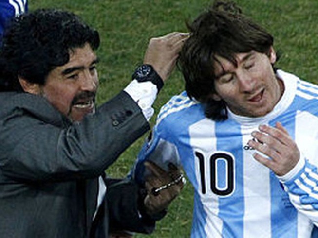 Maradona xúc phạm chê Messi nhát như thỏ