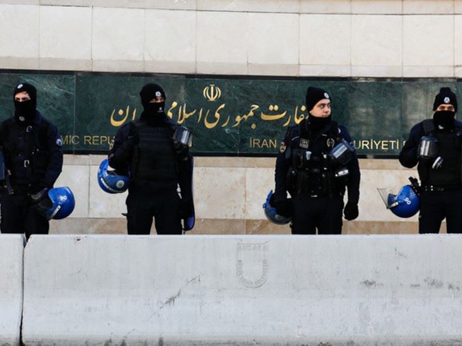 Sơ tán đại sứ quán Iran ở Ankara vì âm mưu đánh bom tự sát
