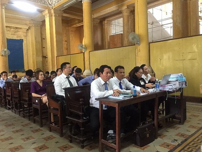 ‘Bị cáo không nhìn thấy tiền, chỉ làm theo chỉ đạo’