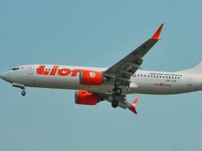 Vì sao Boeing mới toanh lại rơi?