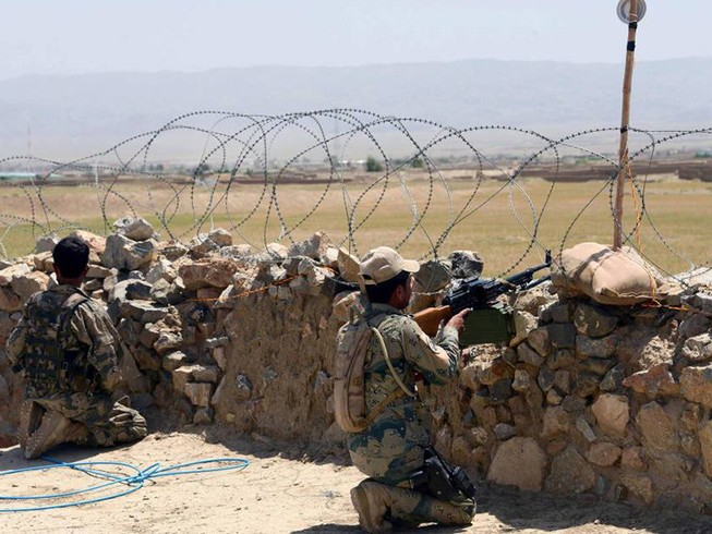 Taliban bất ngờ tấn công miền Tây Afghanistan