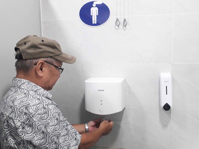 Nhiều bệnh viện ở TP.HCM có nhà vệ sinh sạch
