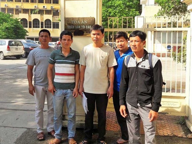 Vụ cưa gỗ khô: Sẽ dời ngày xử vào tháng 12