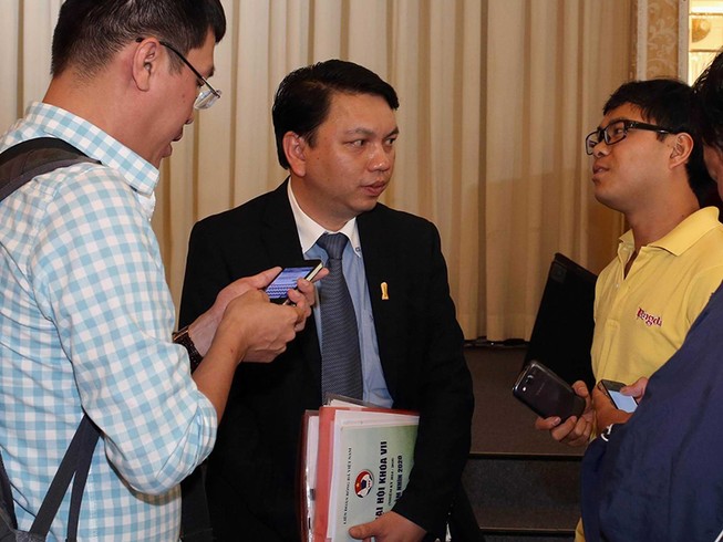 VFF bàn phương án chống pháo sáng