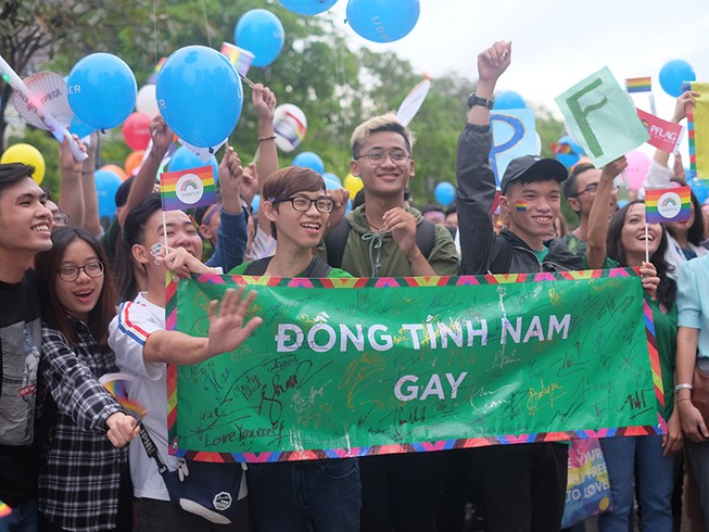 Gia tăng lây nhiễm HIV trong nhóm đồng giới nam