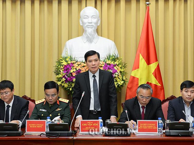 Giới hạn số lượng tướng công an