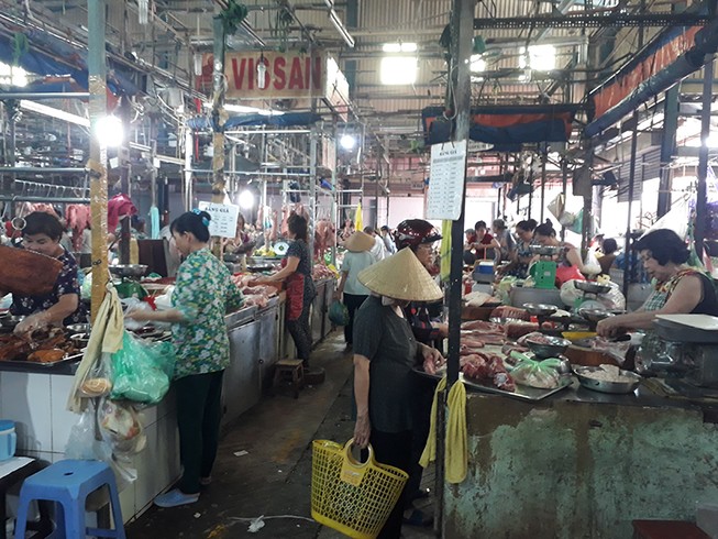 Vì sao tiểu thương các chợ không niêm yết giá?