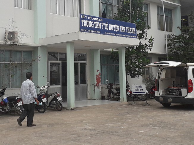 Nhiều chuyện ‘nóng’ tại Trung tâm Y tế huyện Tân Thạnh