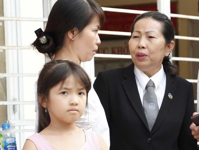 Người mẹ trong vụ quản giáo đánh chết phạm nhân