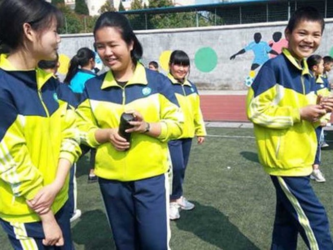 Trung Quốc quản lý học sinh bằng ‘đồng phục thông minh’