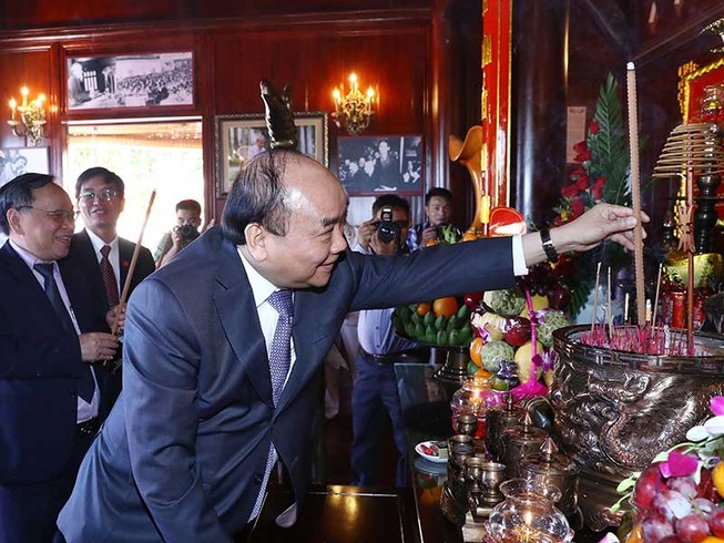 Thủ tướng khánh thành Nhà tưởng niệm Chủ tịch Hồ Chí Minh