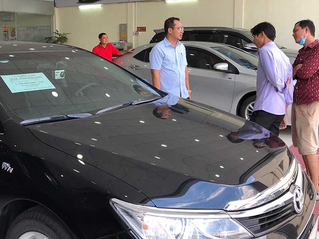 Tết này, có tiền chưa chắc thuê được xe tự lái!