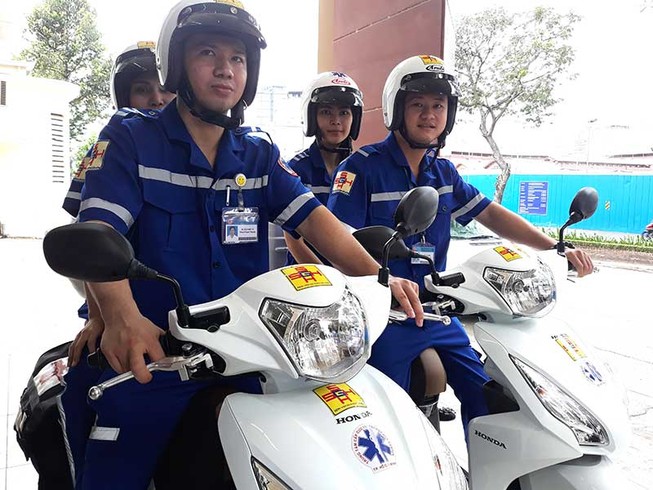Xe hai bánh cấp cứu nhiều ca bệnh nguy kịch