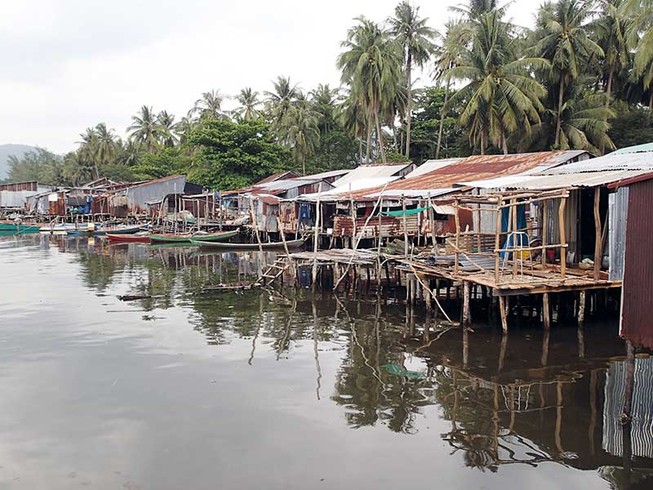 Xóm Chà giờ đã nhạt phai