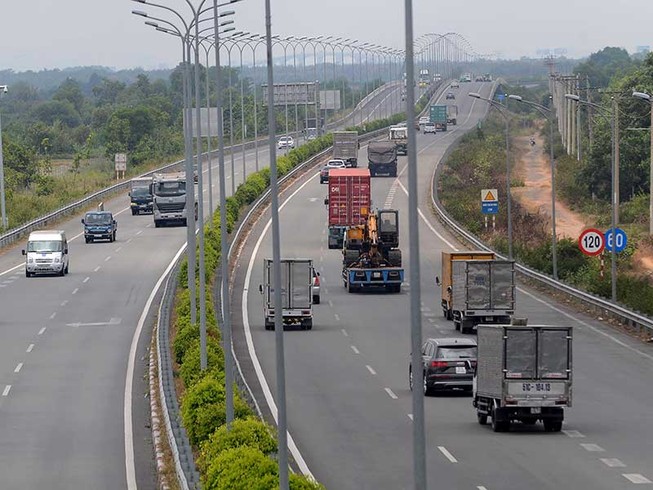 VEC nói về thông tin thiếu minh bạch thu phí cao tốc