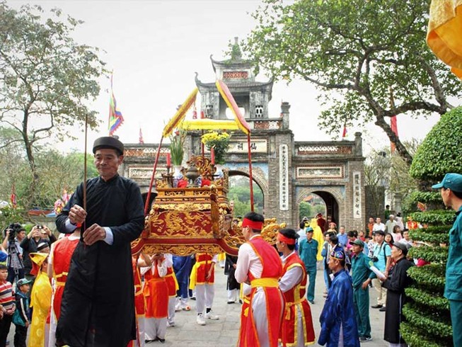 Thủ tướng chỉ đạo ngăn ngừa hoạt động phản cảm trong lễ hội