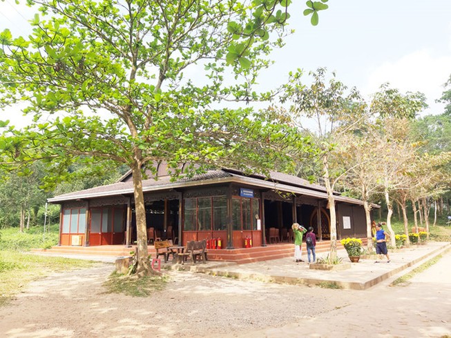 Di dời nhà biểu diễn nghệ thuật dân gian tại Mỹ Sơn