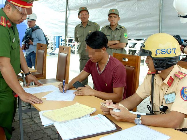 TP.HCM sẽ kiểm tra ma túy với cả người chạy xe máy