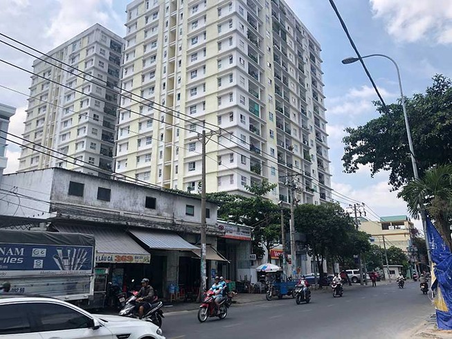 Ngân hàng muốn xiết chung cư: Không dễ