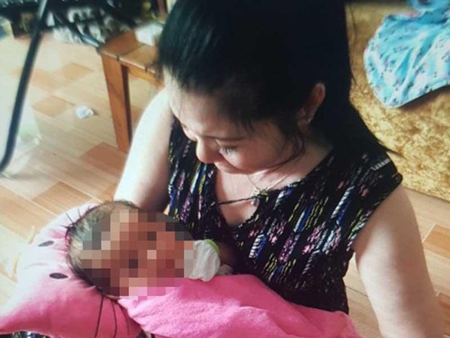 Nữ chủ tịch phường bị dân đòi lại con nuôi