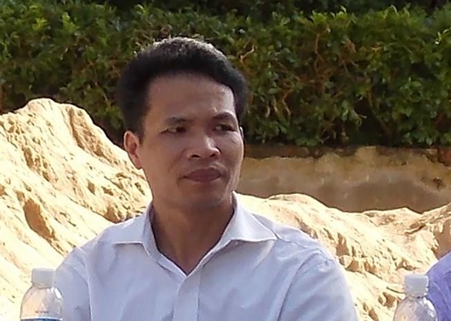 Vụ bắt dân chui qua háng: ‘Quy trình bầu gương tối’