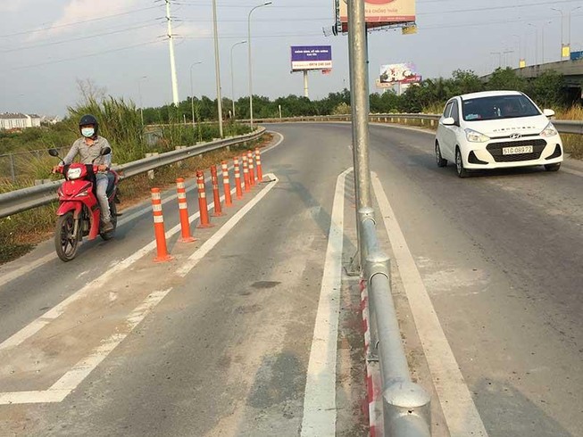 Sẽ tháo dỡ hàng cọc tiêu trên cao tốc gây tai nạn