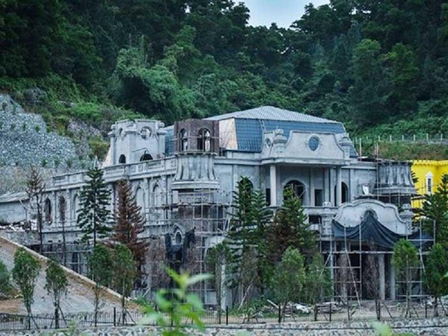 Nhà sai phép to đùng, thanh tra xây dựng không biết
