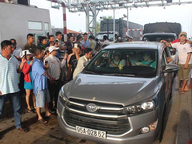 Chưa gút số xe miễn, giảm qua BOT Cai Lậy