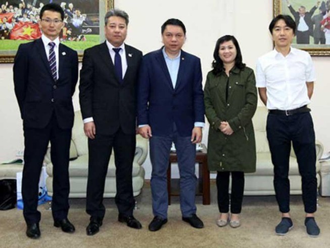 HLV Miura trở lại Việt Nam trong vai trò ‘đại sứ’ Olympic