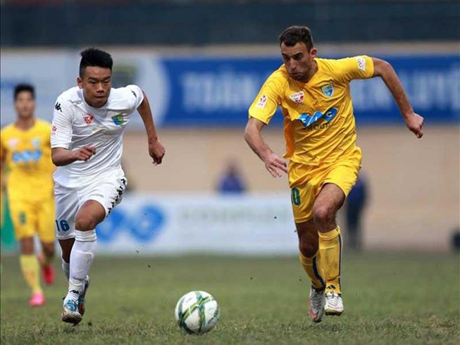 Goal: V-League có ‘phí bôi trơn’ và những khoản chi lạ