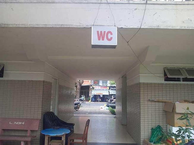 Đến Cần Thơ đi vệ sinh công cộng thật khổ!