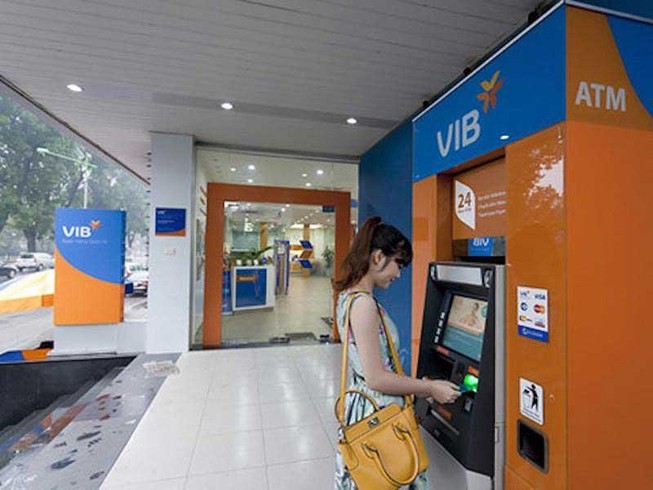 Ngân hàng tung dịch vụ ATM 0 đồng