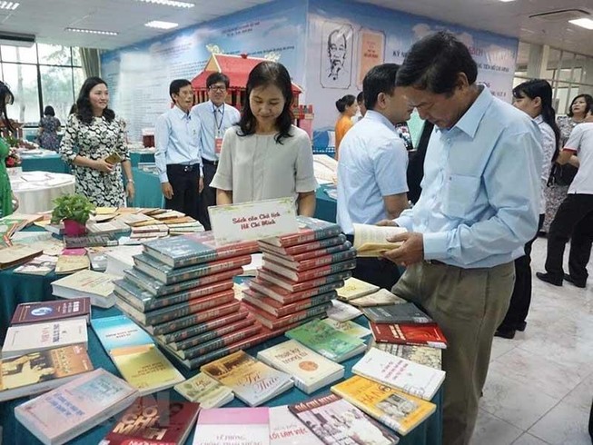 Trưng bày, giới thiệu 923 cuốn sách về Chủ tịch Hồ Chí Minh