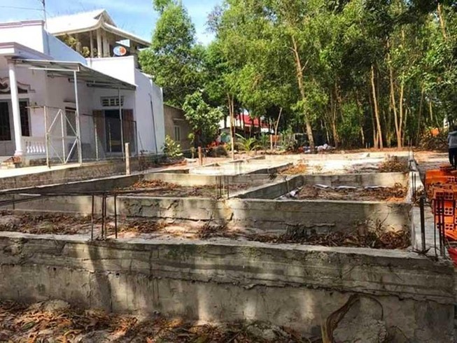 Lại bế tắc vụ xây nhà trên đất hàng xóm