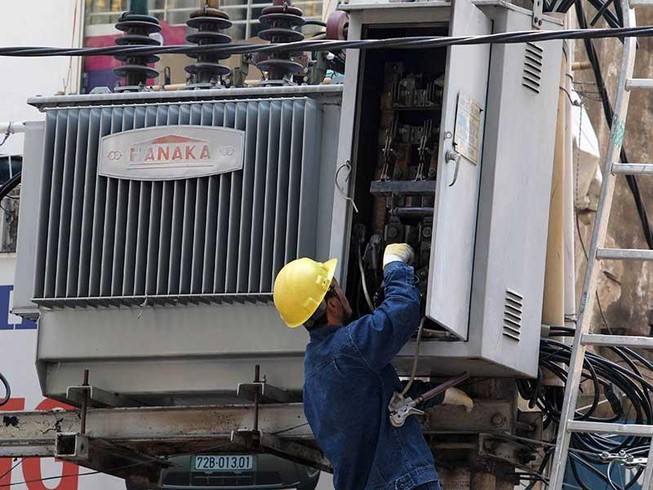 Người dùng phải trả cao hơn giá điện bình quân