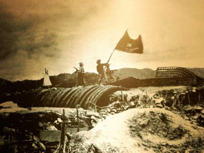 Tướng Nam Phong kể chuyện Điện Biên