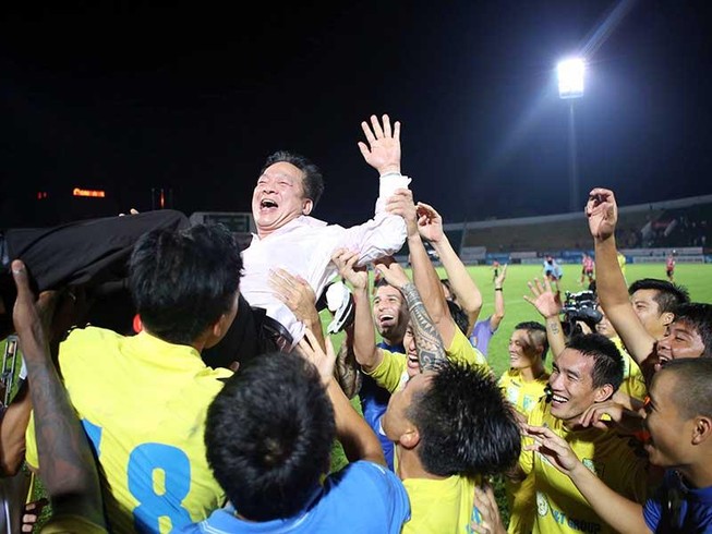 Bầu Hiển không còn độc diễn ở V-League