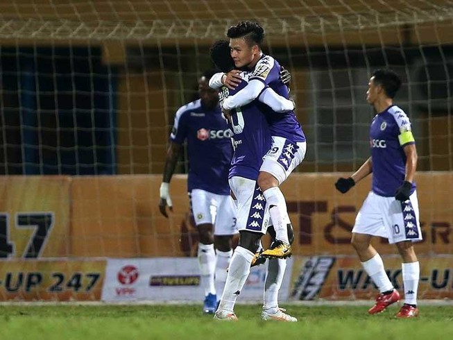 V-League nắng mưa