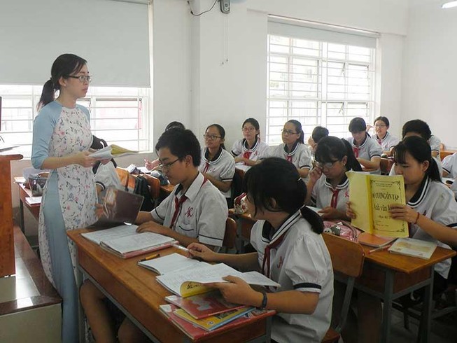 ‘Trăm dâu đổ đầu’ giáo viên