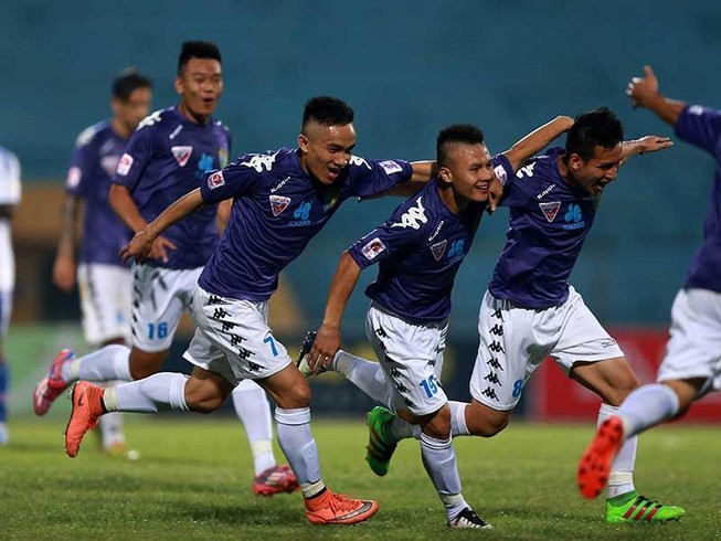 Hà Nội và Bình Dương mỗi người mỗi cảnh ở AFC Cup